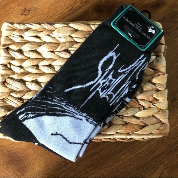 Disney The Nightmare Before Christmas: Crew 2 pack themed socks - Picture 1 of 3
